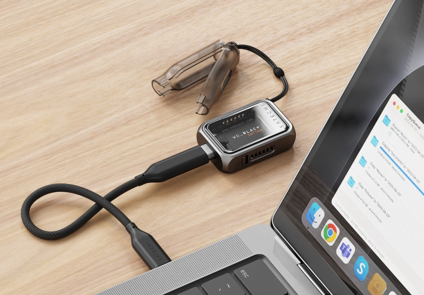 Meet Your New Everyday Essential: The Mini NVMe SSD Enclosure