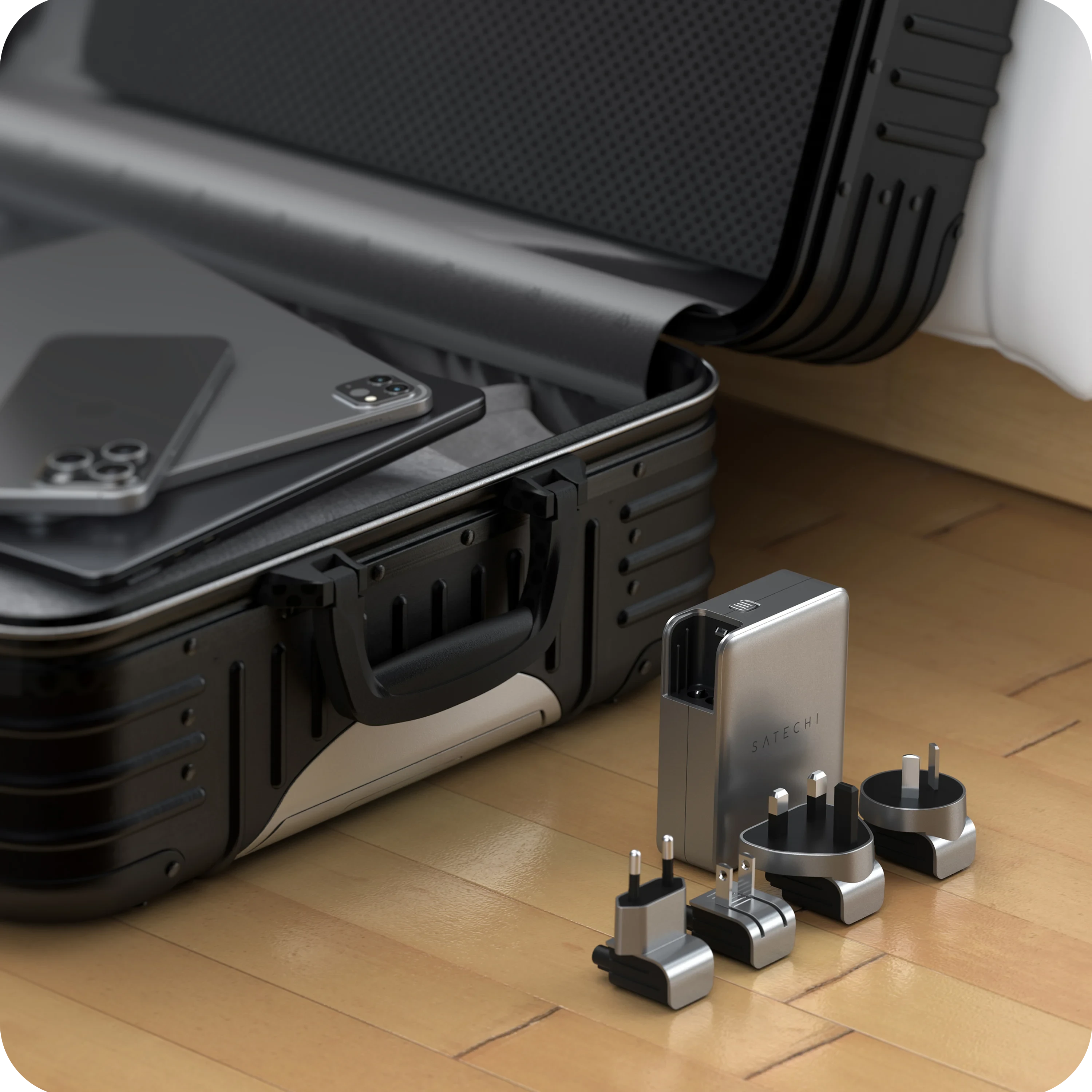 Дорожное зарядное устройство Satechi 145 Вт USB-C с 4 портами GaN