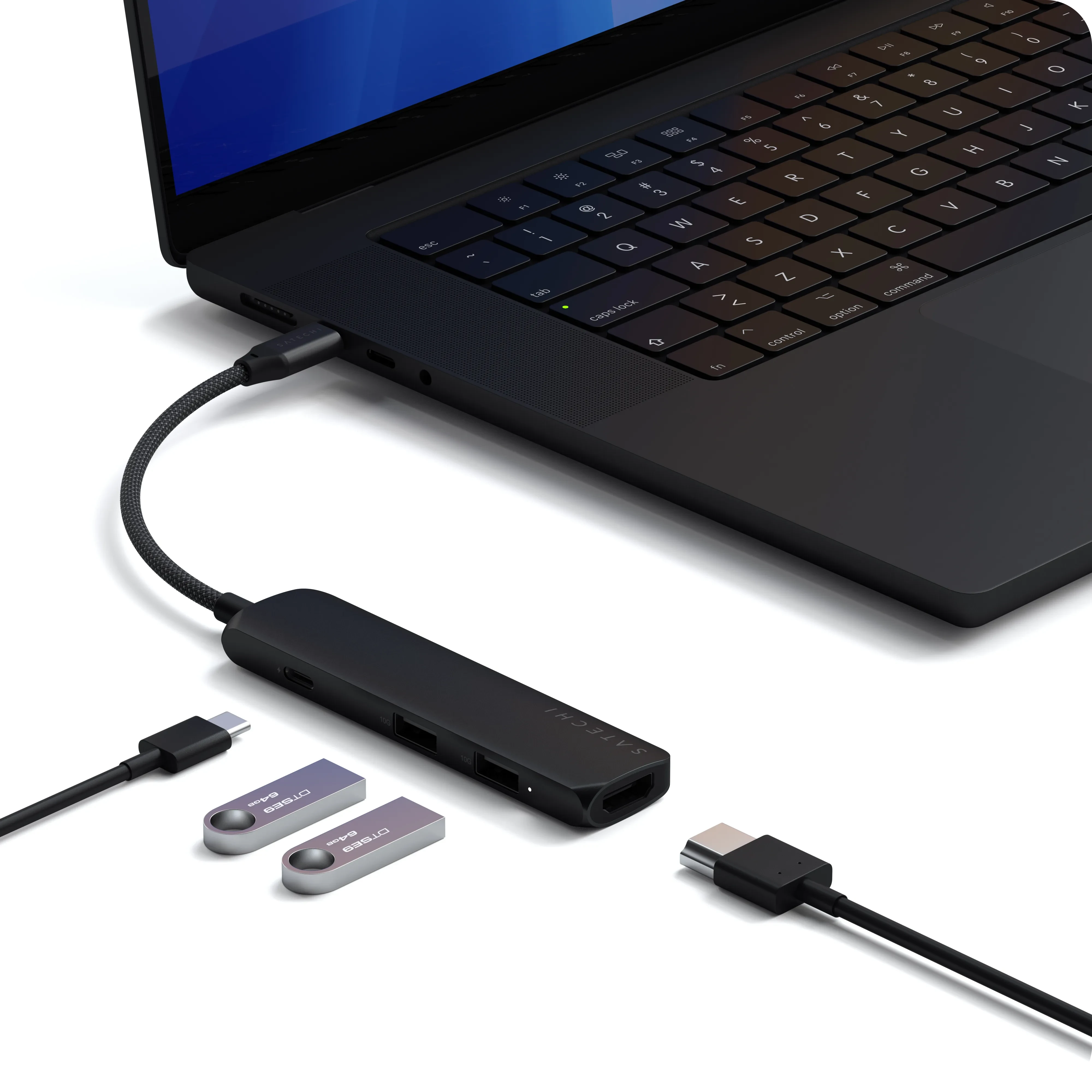 4-in-1 Slim Multi-Port Adapter 4K Satechi Black