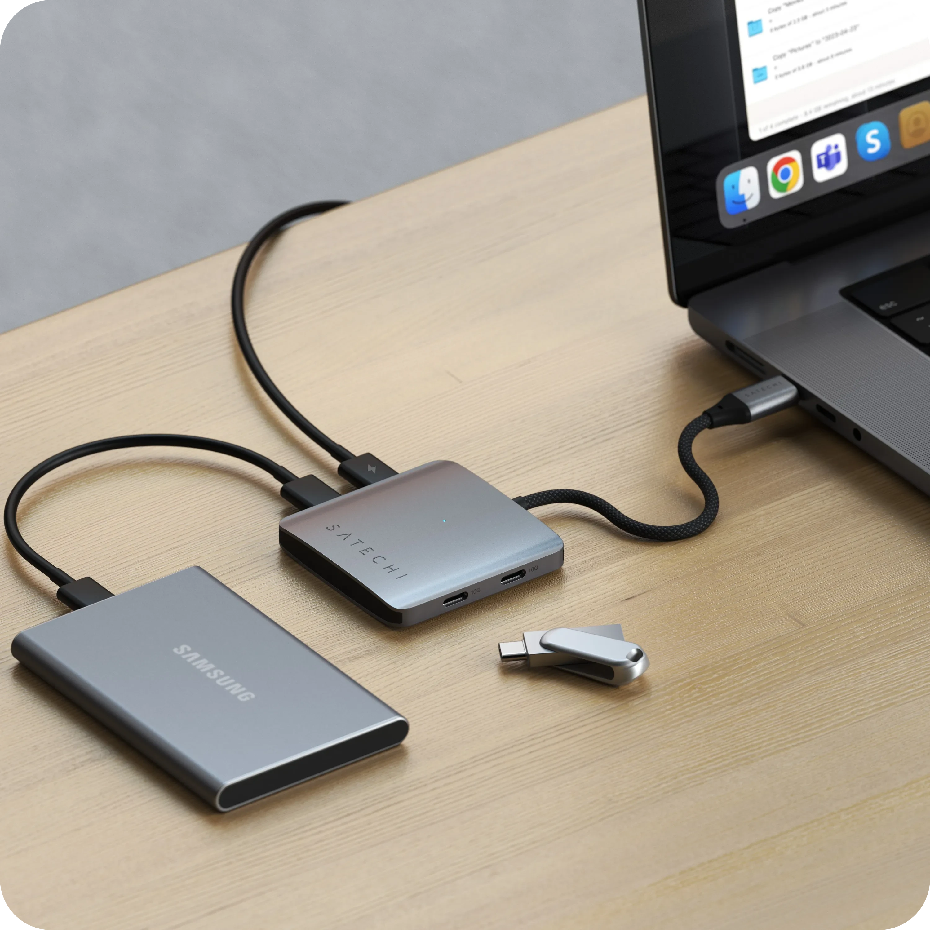 4-Port USB-C Hub with Power Delivery Space Grey