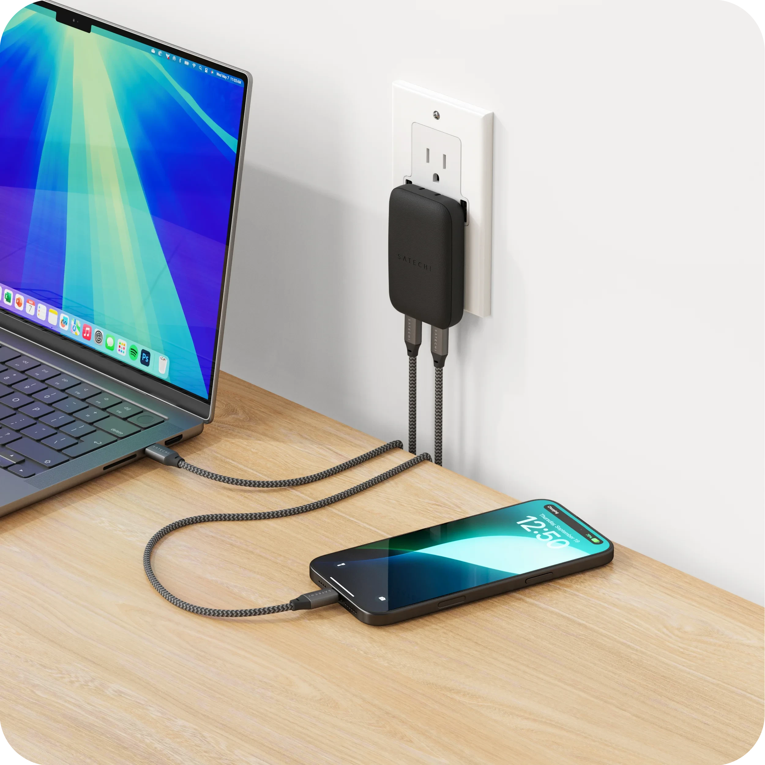 OntheGo™ 67W Slim Wall Charger Satechi Black