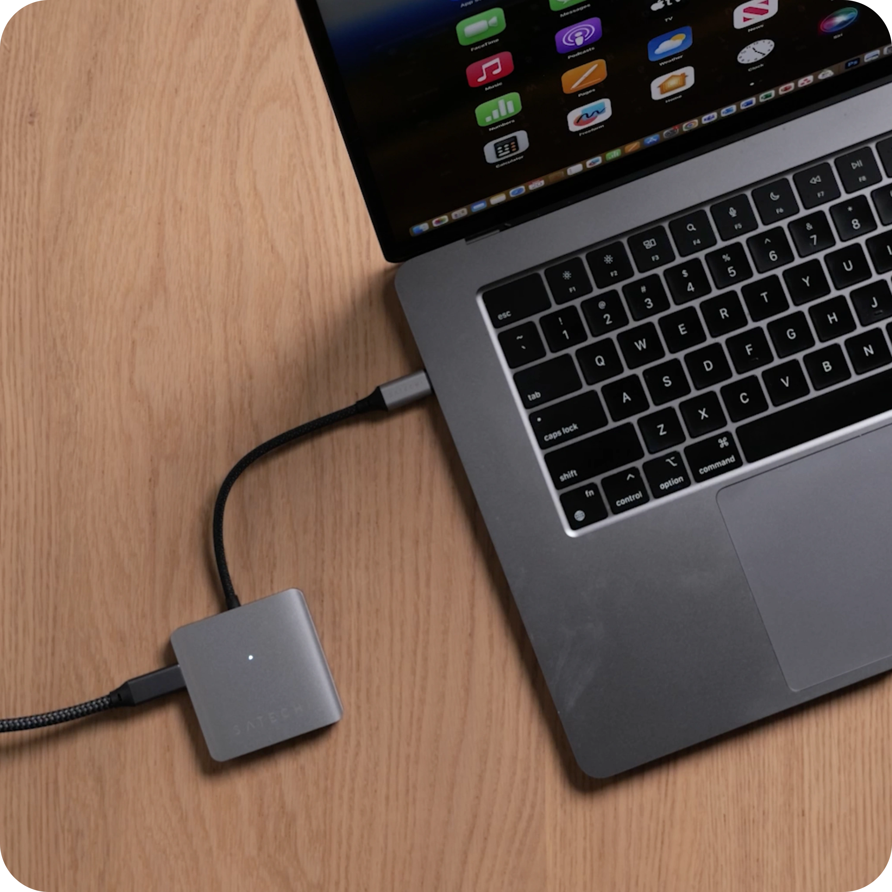 4-Port USB-C Hub with Power Delivery