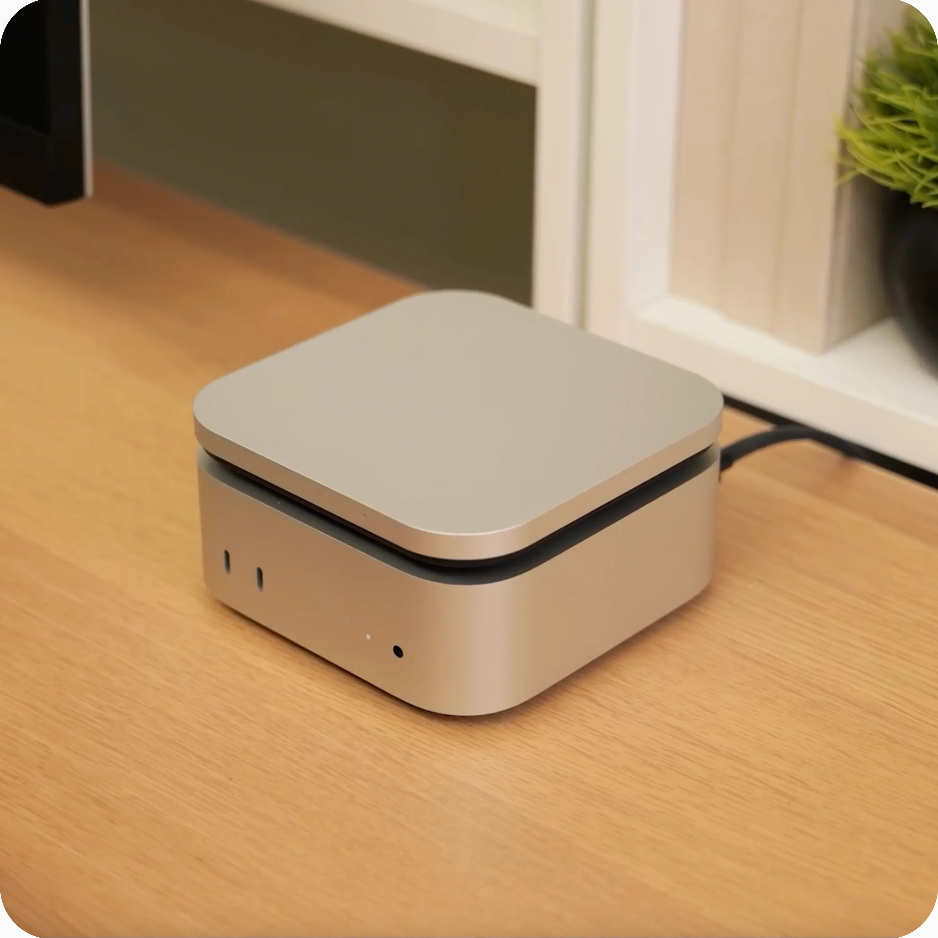 USB4 Slim NVMe SSD Enclosure | 40Gbps Portable – Satechi