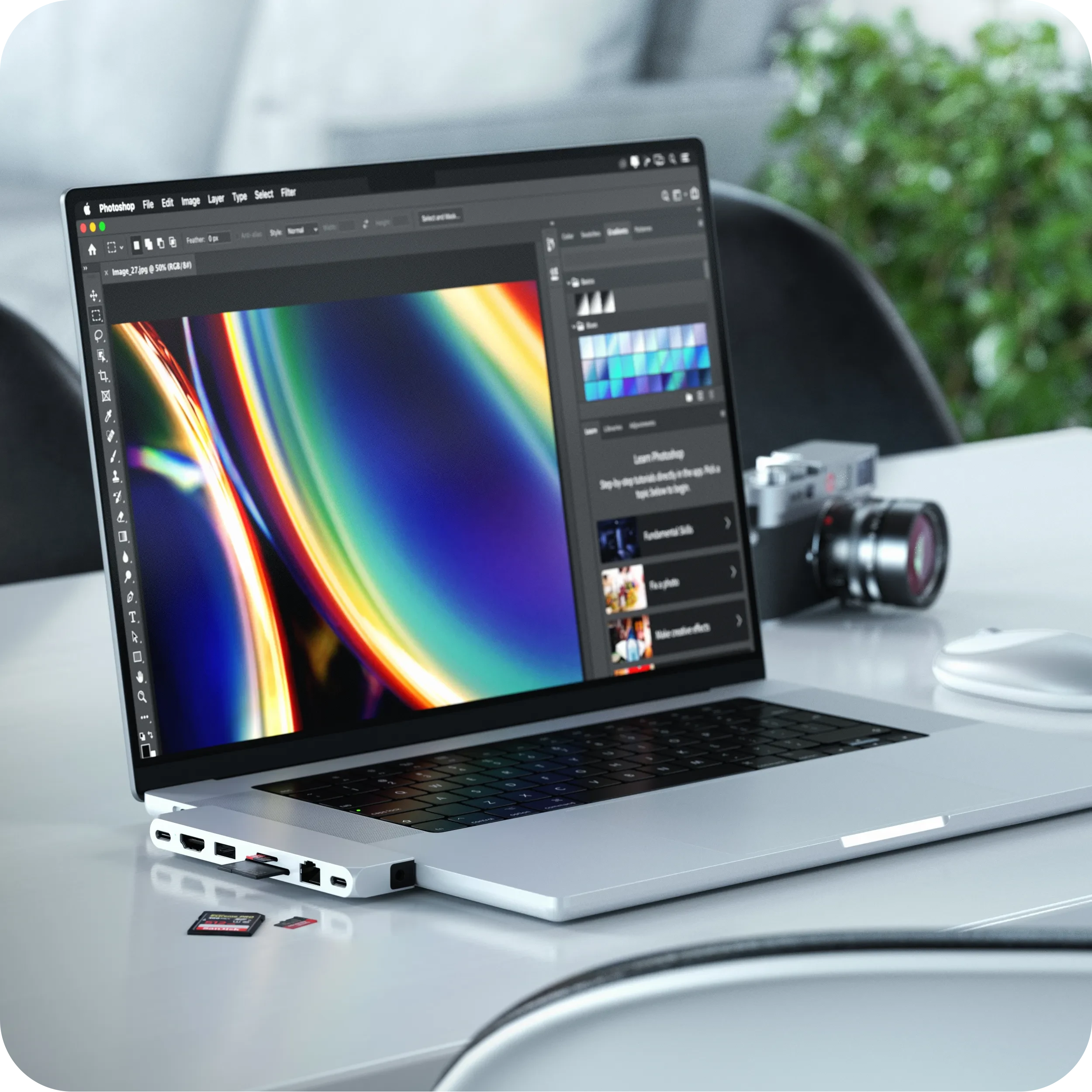 Pro Hub Max Hubs ## Adapters Satechi Silver